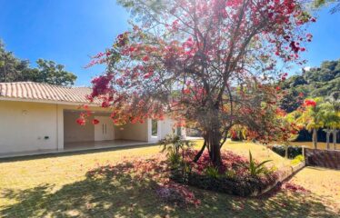 Casa Térrea de Alto Padrão em Alphaville