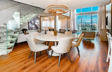 Duplex 165m² com Pé Direito Duplo no Brooklin