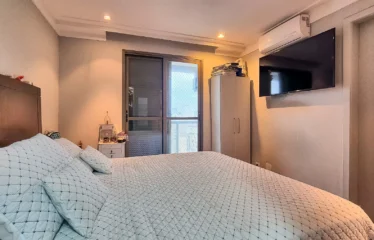 Apartamento 194m² com 3 Suítes e Andar Alto em Moema