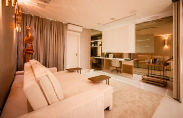 One Sixty — Penthouse 300m² com Pé Direito Duplo e Vista Panorâmica | Vila Olímpia | Felipe Starck