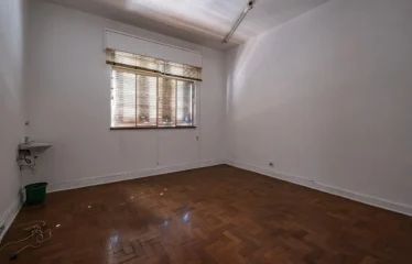 Apartamento 143m² com 3 Quartos em Pinheiros | Acabamentos Nobres | Próximo ao Metrô