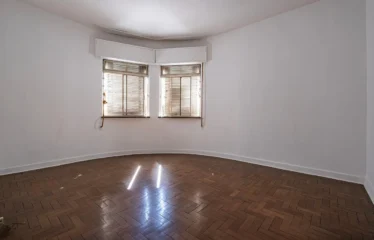 Apartamento 143m² com 3 Quartos em Pinheiros | Acabamentos Nobres | Próximo ao Metrô