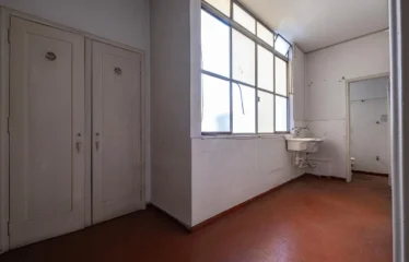 Apartamento 143m² com 3 Quartos em Pinheiros | Acabamentos Nobres | Próximo ao Metrô