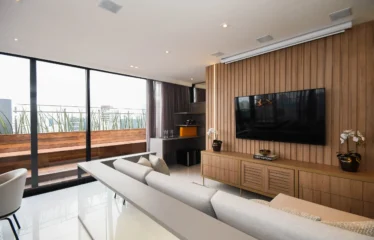 Forma Itaim — Cobertura Duplex 180m² com Jacuzzi e Vista Panorâmica no Itaim Bibi