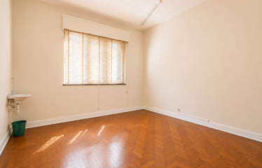 Apartamento 143m² com 3 Quartos em Pinheiros | Acabamentos Nobres | Próximo ao Metrô
