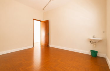 Apartamento 143m² com 3 Quartos em Pinheiros | Acabamentos Nobres | Próximo ao Metrô