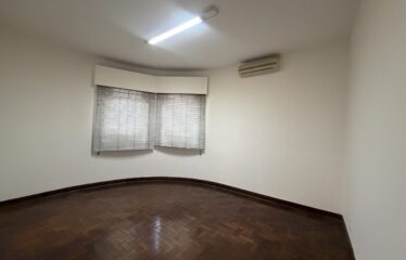 Apartamento 143m² com 3 Quartos em Pinheiros | Acabamentos Nobres | Próximo ao Metrô