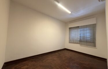 Apartamento 143m² com 3 Quartos em Pinheiros | Acabamentos Nobres | Próximo ao Metrô