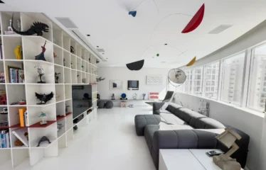 Cobertura Duplex 202m² com Piscina Privativa e Projeto Triptyque | Moema