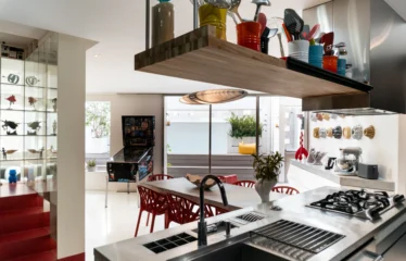 Cobertura Duplex 202m² com Piscina Privativa e Projeto Triptyque | Moema